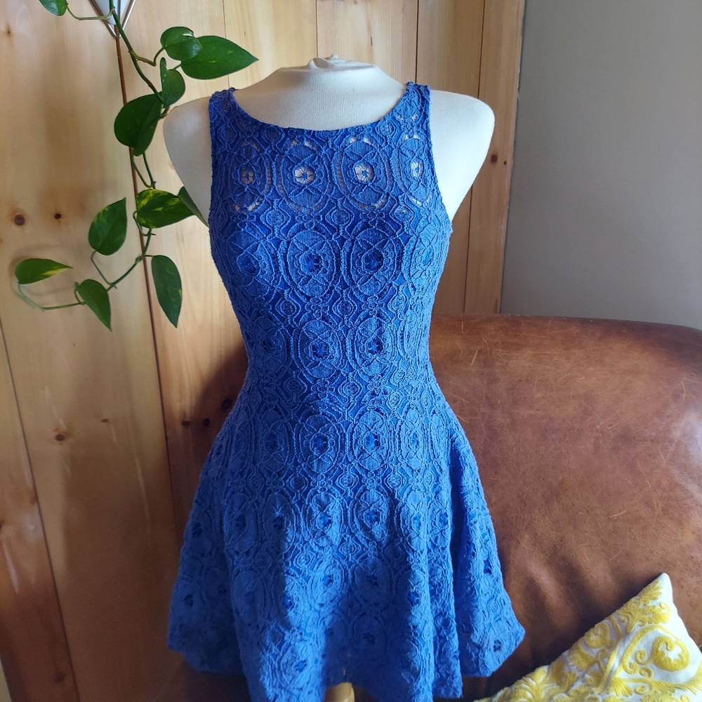 BB Dakota lace dress